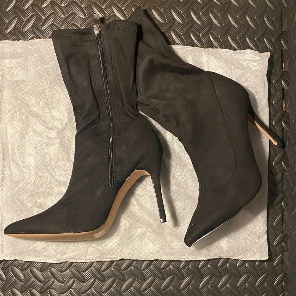 NWOB - EGO Fiona Pointed Toe Stiletto Ankle Boots in Black Lycra – Size 11US/9UK - Picture 4 of 12